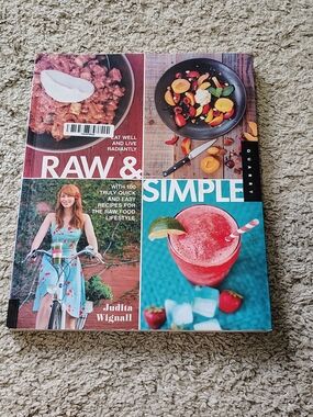 Raw & Simple Cookbook - Colorful Cover